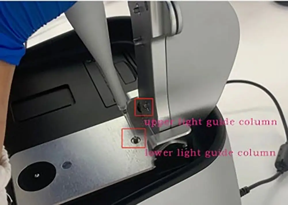 macylab ul 5000 nano spectrophotometer cleaning showing upper and lower light guide columns